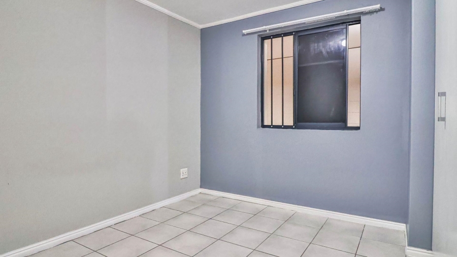 2 Bedroom Property for Sale in Gansbaai Central Western Cape